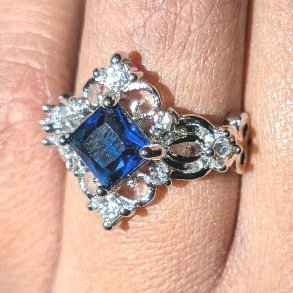 Ladie's Vintage Design Princess Cut Lab Created Sapphire Engagement Ring